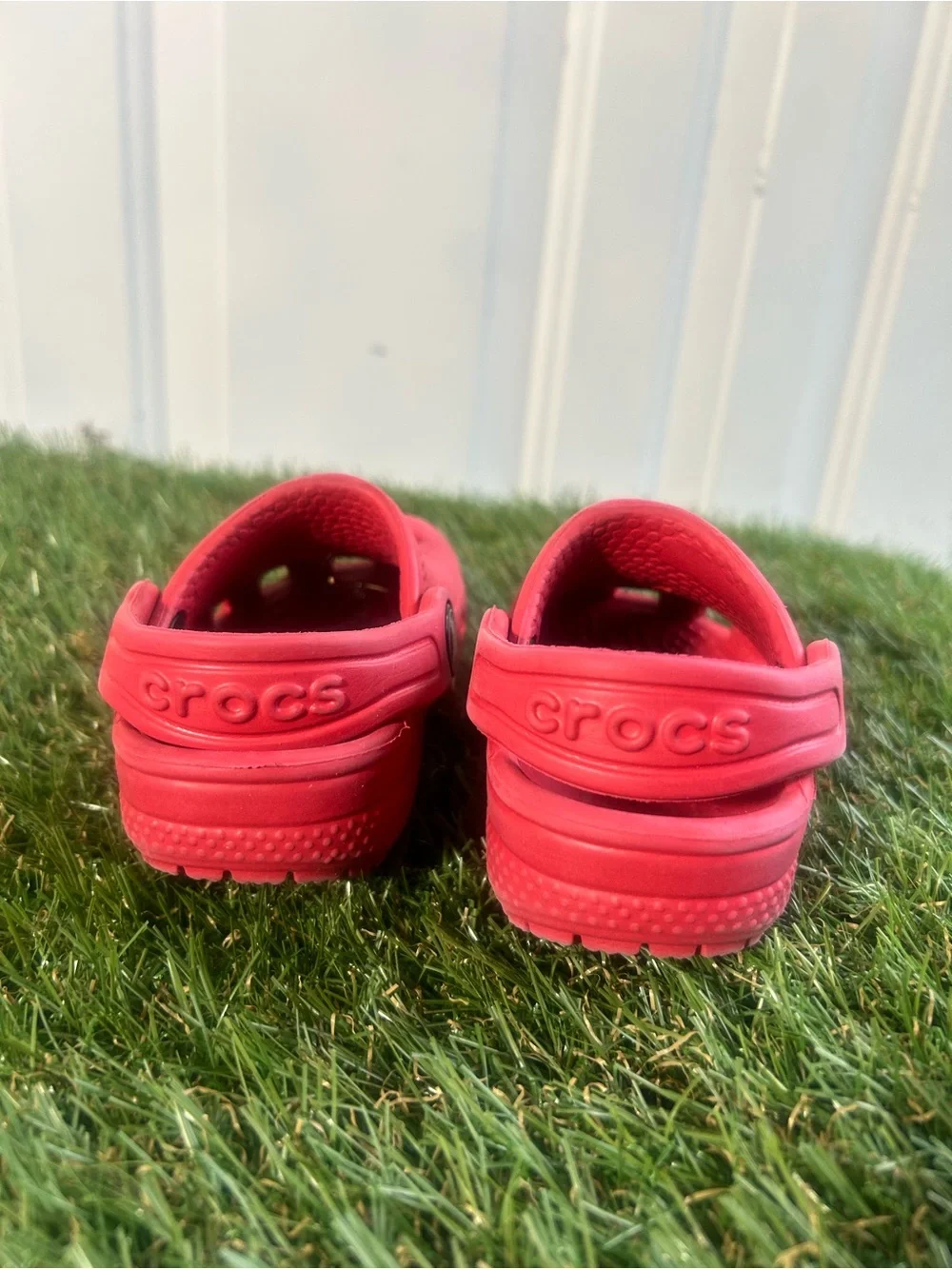 Crocs Classic Clogs ,Toddler Size 4c,Red Iconic Comfort